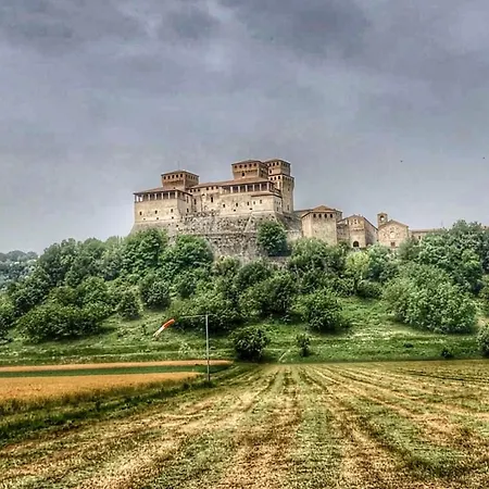 Forum Free Private Parking Vakantiehuis Parma